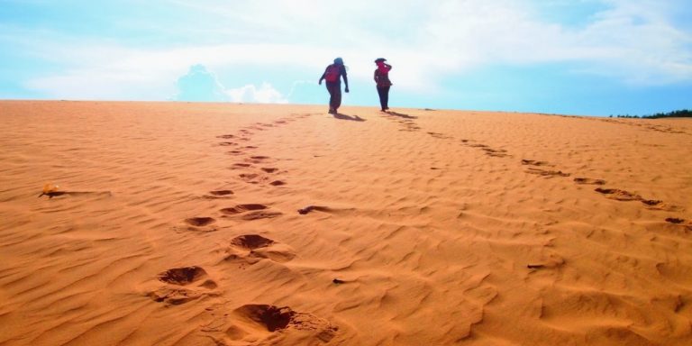 Mui Ne. Red sand dunes